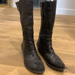 Dorking Spain black boots. Size EU 39/US 8.5